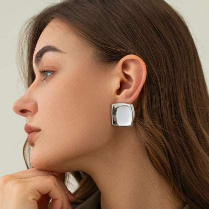 Poppy - Gold Square Earrings