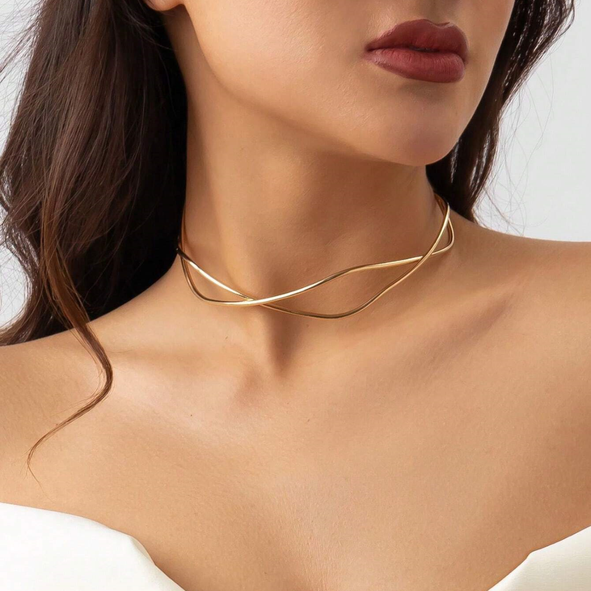 Twisted Wire Necklace – Modern Choker with a Twist