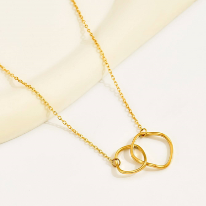 Double Loop Chain – Necklace with Intertwined Pendant