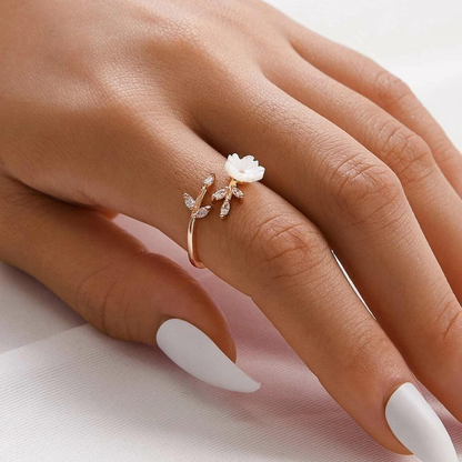 Wildflower Ring – Crystal Petal Ring with Shell