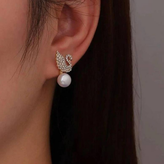 Swan Earrings - Pearl Earrings with Swan