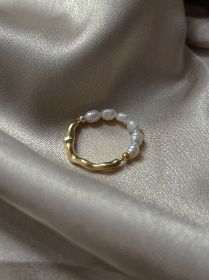 Jane - Duality Gold and Pearl Ring