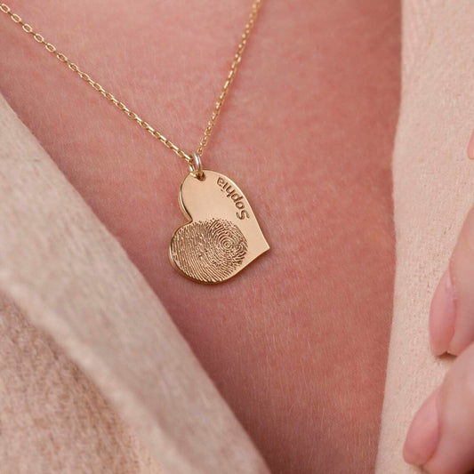 Personalized Name Necklace with Heart-Shaped Fingerprint