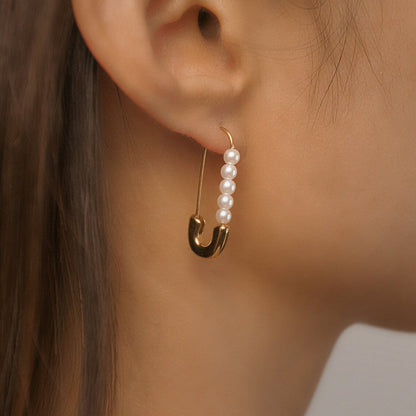 Safety Pin Earrings - Delicate Earrings with Fresh Pearls