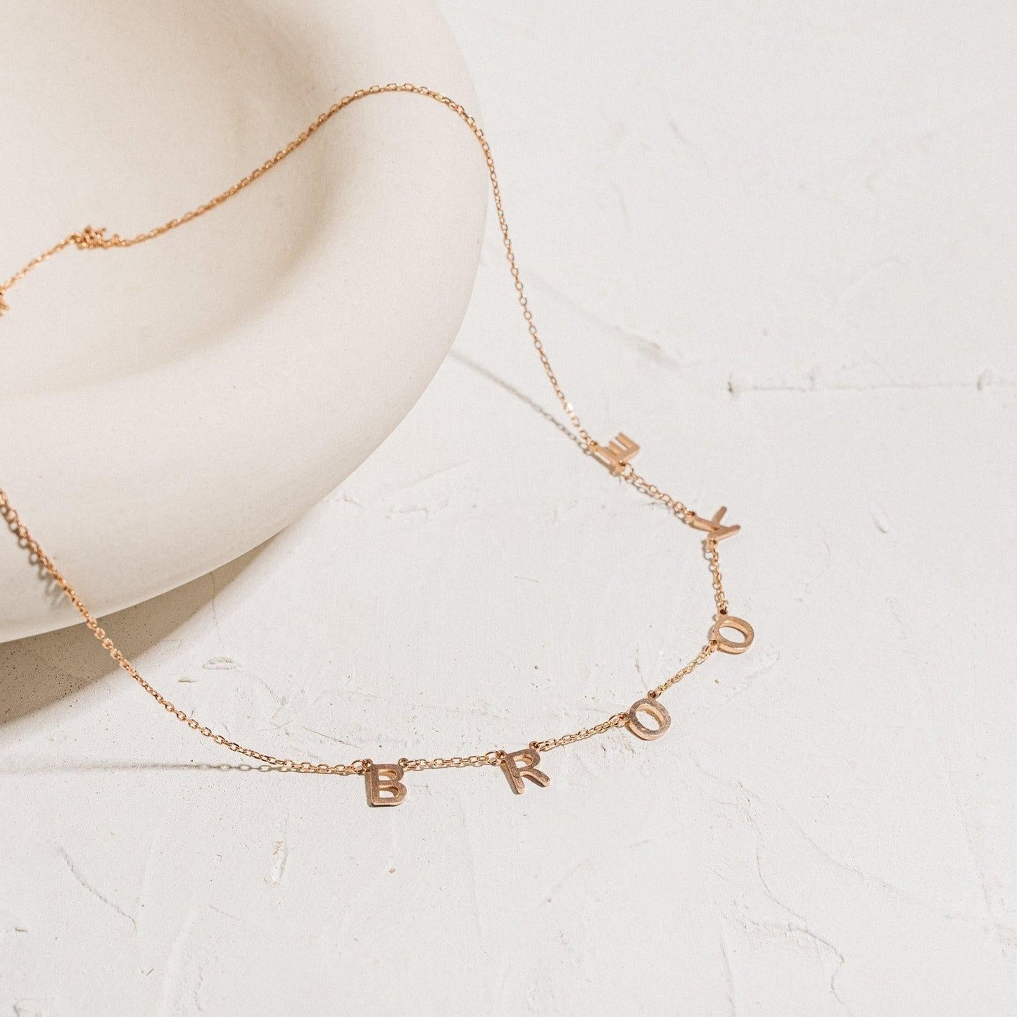 Name Letter Chain – Personalized Name Necklace