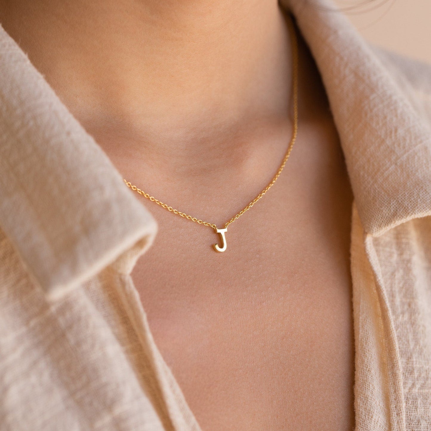 Delicate Initial Necklace – Elegant Letter Pendant Necklace