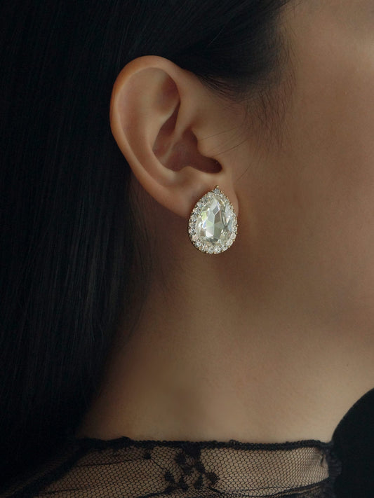 Lucy - Pear-Shaped Diamond Earrings