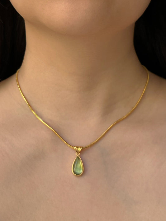 Gold Teardrop Pendant Necklace - Green Mermaid