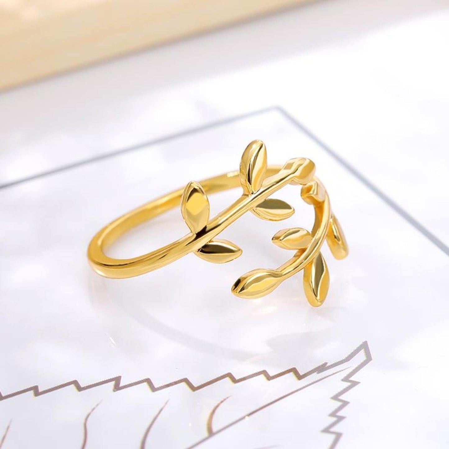 Jordin - Ring with Small Leaves