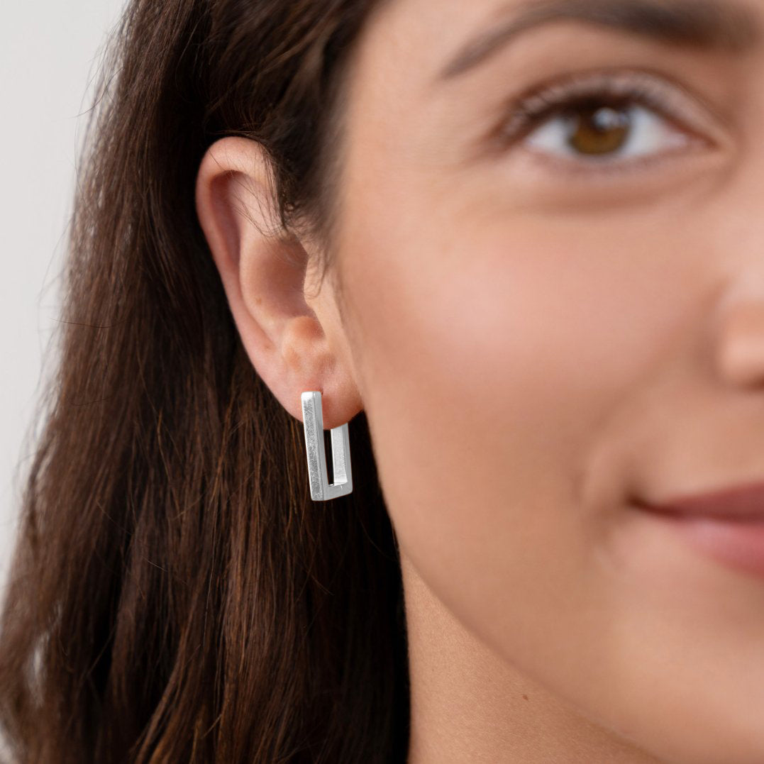 Theia – Rectangular Silver Hoop Earrings