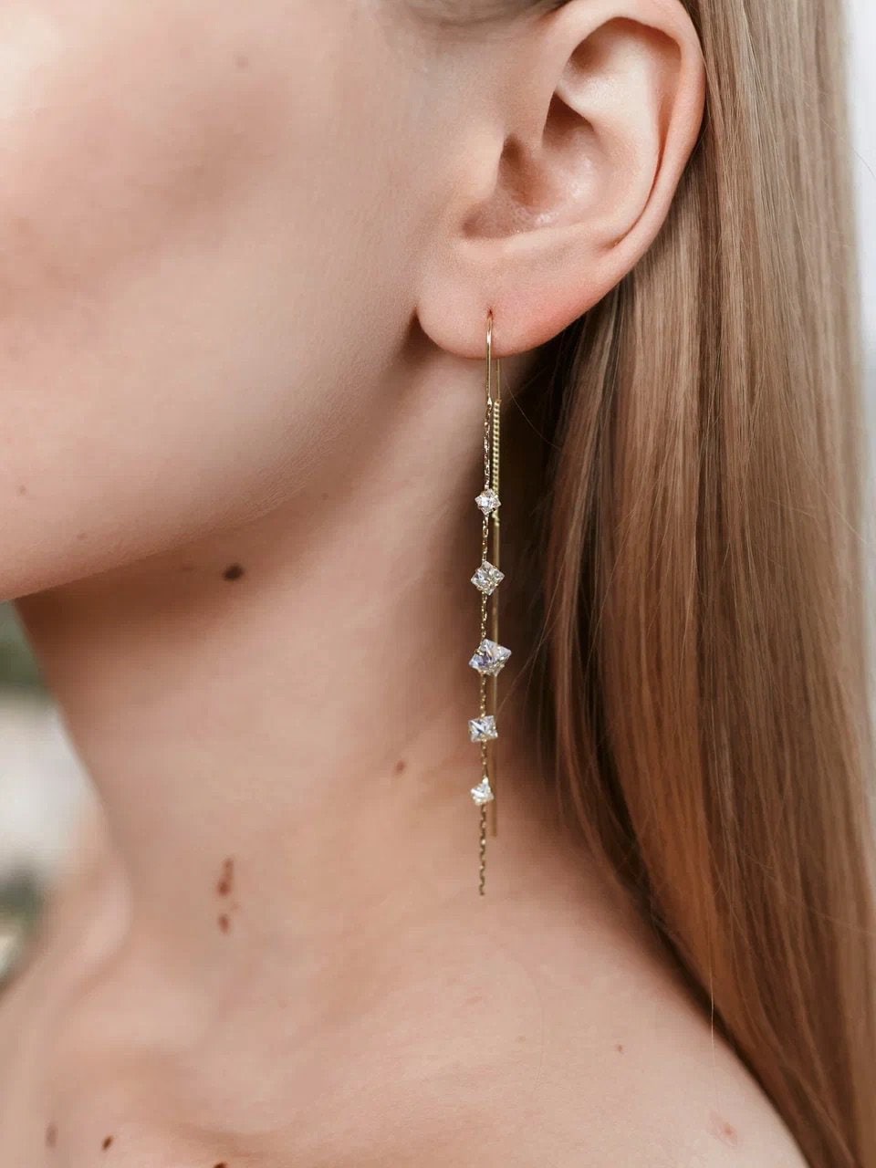 Jandi - Thread Earrings with Crystal Drops