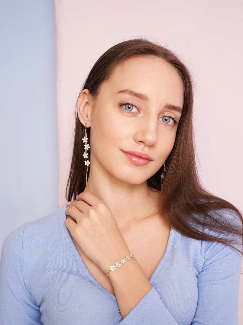 White Flower Earrings with Gold Threads